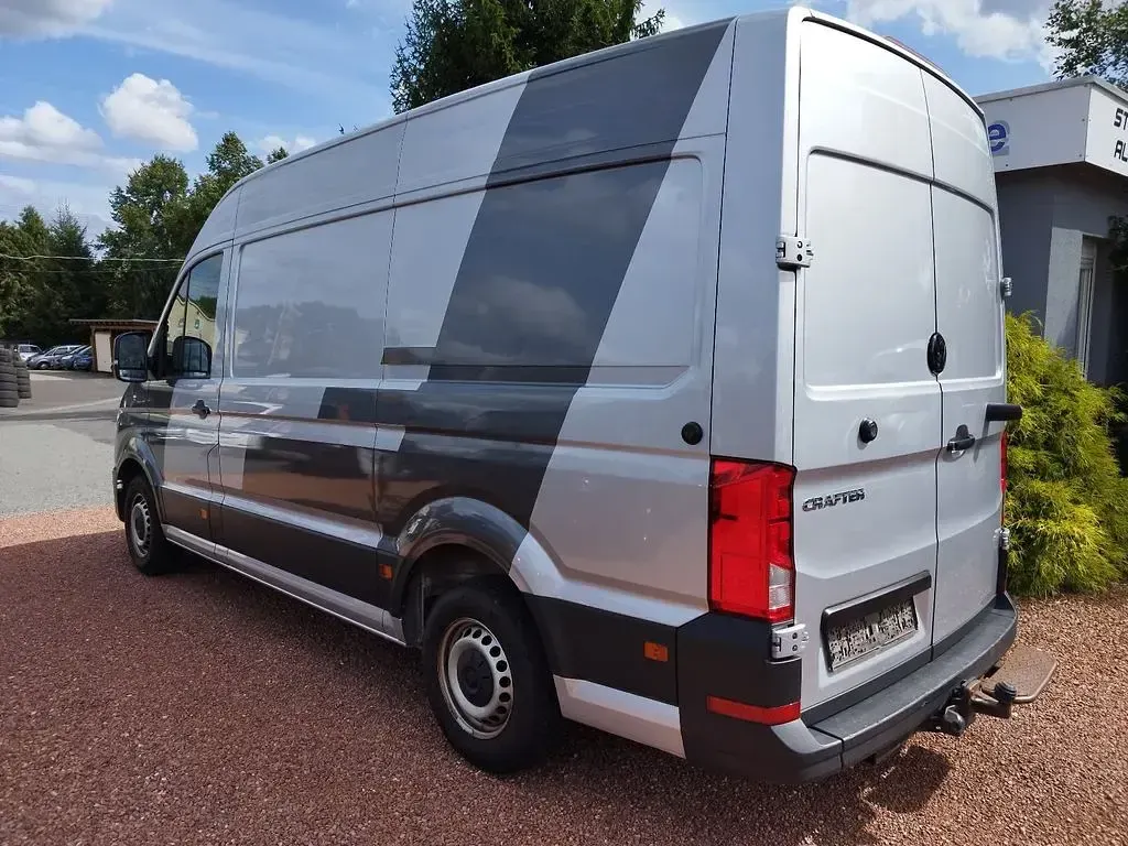 Gebraucht VW Crafter 140 PS (102 kW) 2018 Reflexsilber (metallic) Van