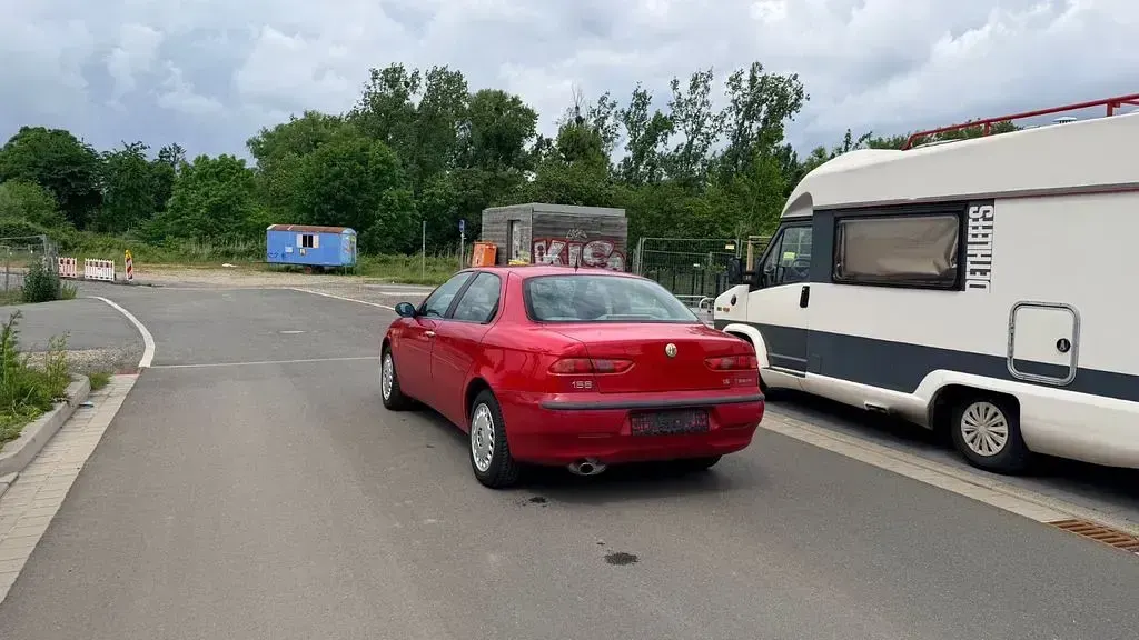 Gebraucht Alfa Romeo 156 120 PS (88 kW) 1997 Rot Limousine