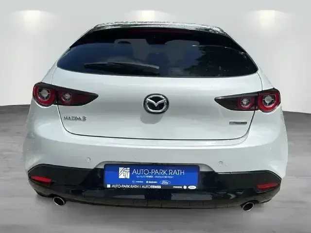 Gebraucht Mazda 3 Homura-Line 150 PS (110 kW) 2023 Ceramic (weiss) Limousine