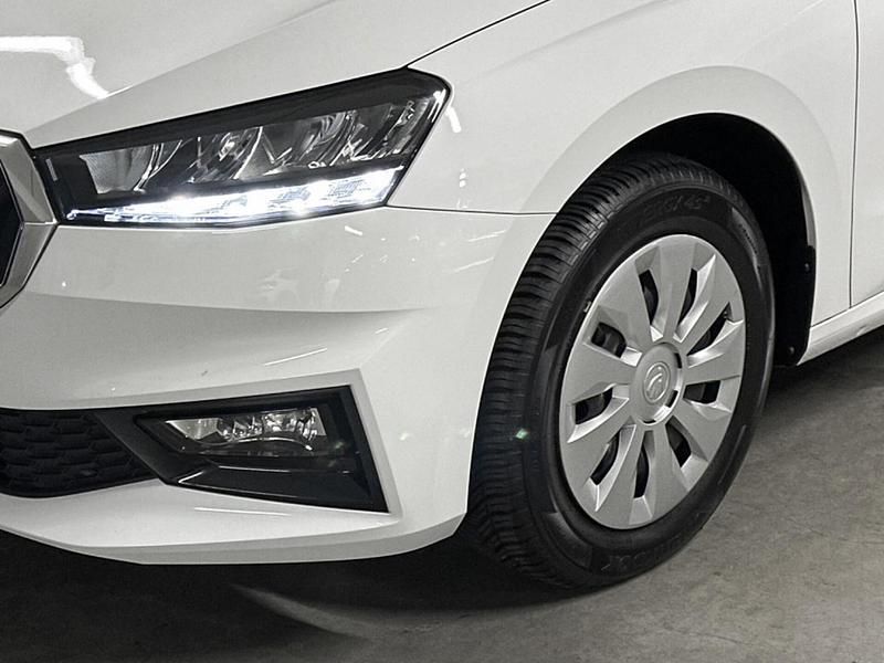 Gebraucht Skoda Fabia Selection 116 PS (85 kW) 2024 Candyweiß Limousine