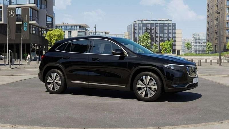Gebraucht Mercedes EQA250 139 kW (190 PS) 2022 Schwarz SUV