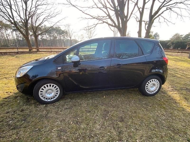 Gebraucht Opel Meriva Design Edition 120 PS (88 kW) 2011 Schwarz Van / Kleinbus