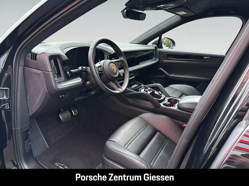 Gebraucht Porsche Cayenne Turbo E-Hybrid 740 PS (544 kW) 2024 Schwarz SUV