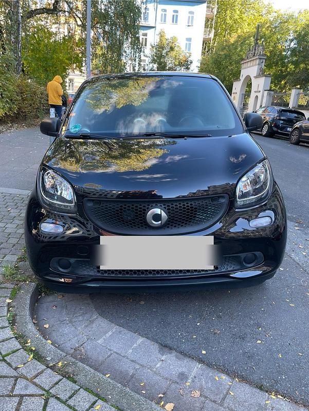 Schwarz Gebraucht 2019 Smart ForFour Limousine | 10.500 € (Guter Preis) - Bild 1/4