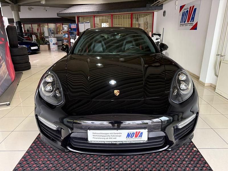 Schwarz Gebraucht 2013 Porsche Panamera Turbo Limousine | 38.690 € (Guter Preis) - Bild 1/4