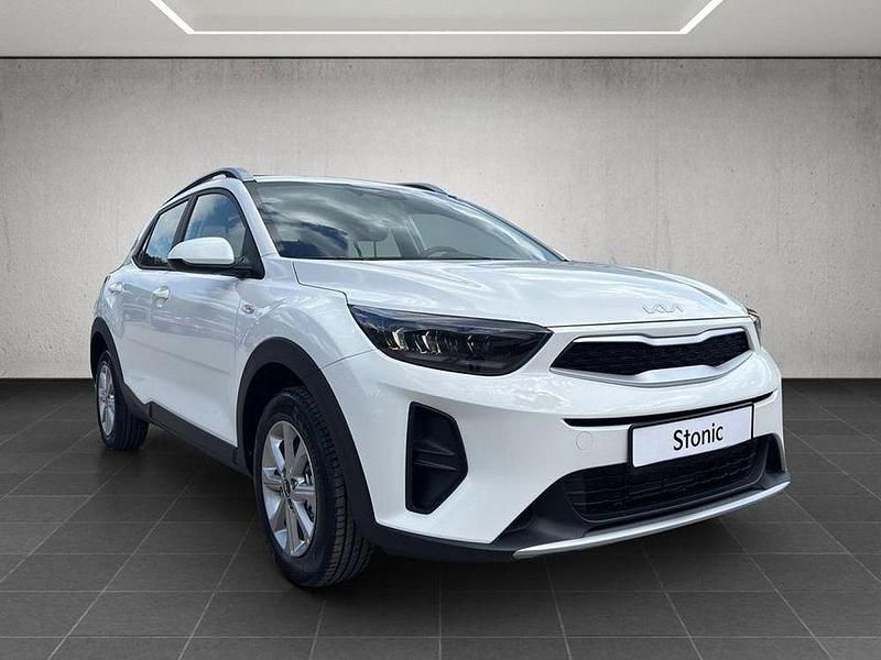 Neu Kia Stonic 79 PS (58 kW) 2026 Weiß SUV