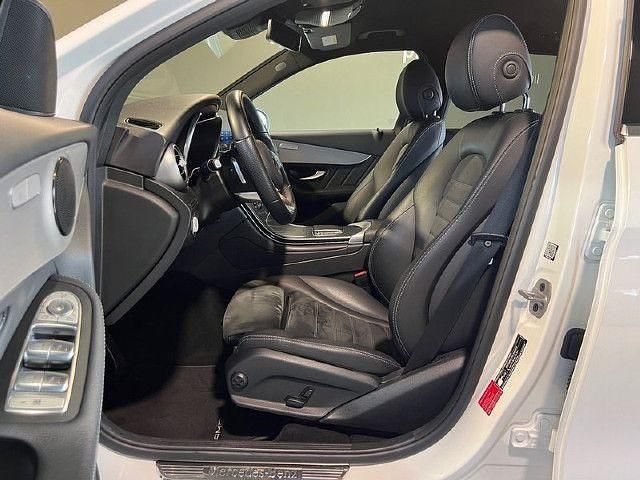Gebraucht Mercedes GLC300e 320 PS (235 kW) 2021