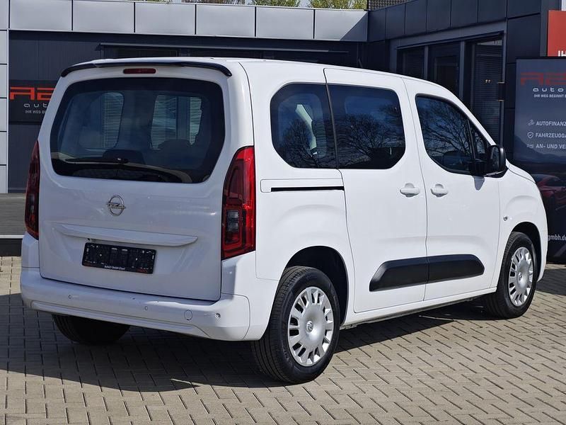 Gebraucht Opel Combo Life Edition 110 PS (80 kW) 2022 Weiß Van / Kleinbus