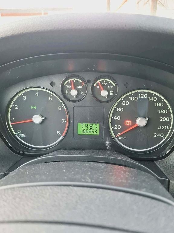 Gebraucht Ford Focus 101 PS (74 kW) 2005 Grün Coupé