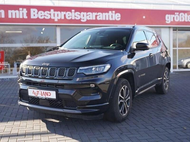 Gebraucht Jeep Compass 150 PS (110 kW) 2021 Schwarz SUV