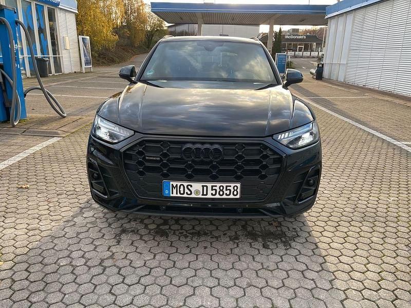 Schwarz Gebraucht 2023 Audi Q5 S-Line SUV | 48.800 € (Teuer) - Bild 1/4