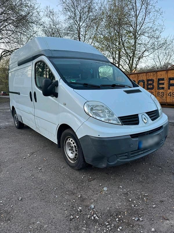 Gebraucht Renault Trafic 90 PS (66 kW) 2010 Weiß Van / Kleinbus