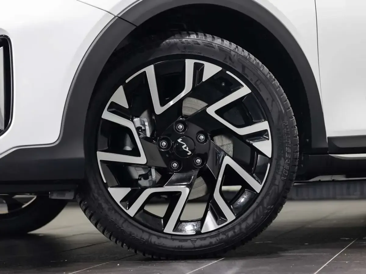 Gebraucht Kia XCeed Spirit 136 PS (100 kW) 2025 Deluxeweiss metallic SUV
