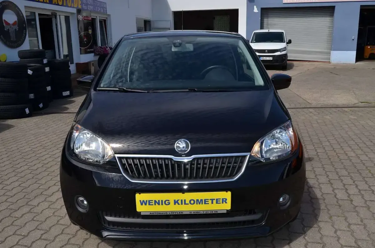 Gebraucht Skoda Citigo Elegance 75 PS (55 kW) 2012 Deepschwarz perleffekt Kleinwagen