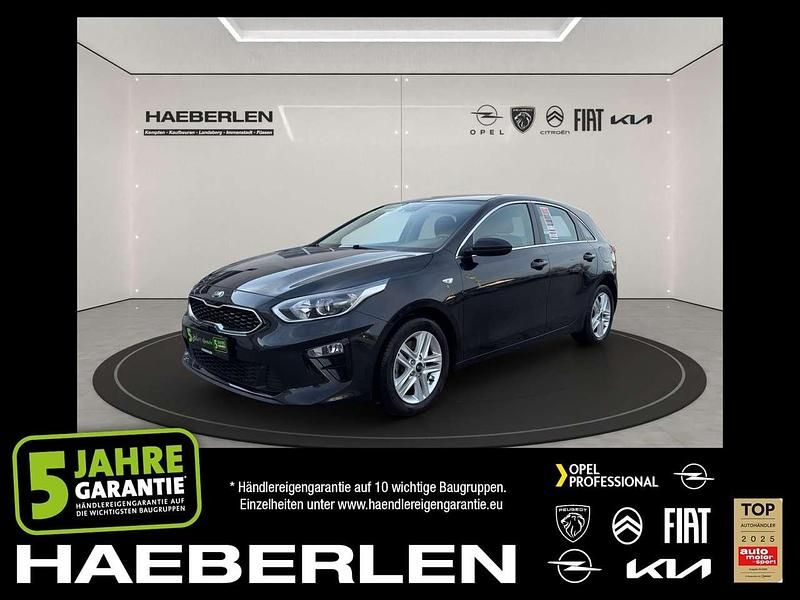 Gebraucht Kia Ceed Vision 99 PS (72 kW) 2020 (1k) zilinaschwarz met. Kleinwagen
