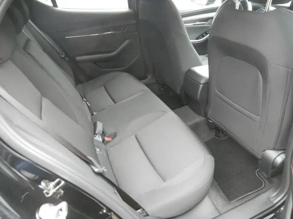 Neu Mazda 3 Homura-Line 140 PS (102 kW) 2026 Schwarz Limousine