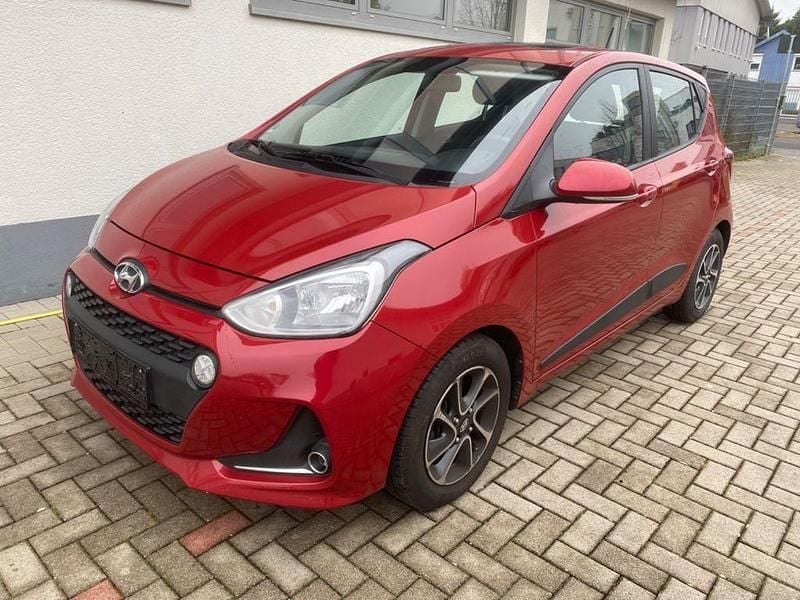 Rot Gebraucht 2019 Hyundai i10 Style Kleinwagen | 9.750 € (Guter Preis) - Bild 1/4