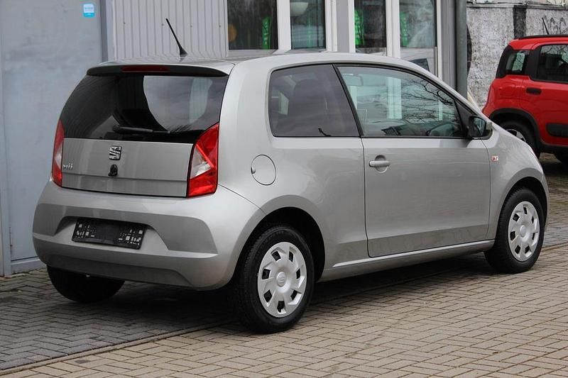 Gebraucht Seat Mii Style 60 PS (44 kW) 2016 Silber Kleinwagen
