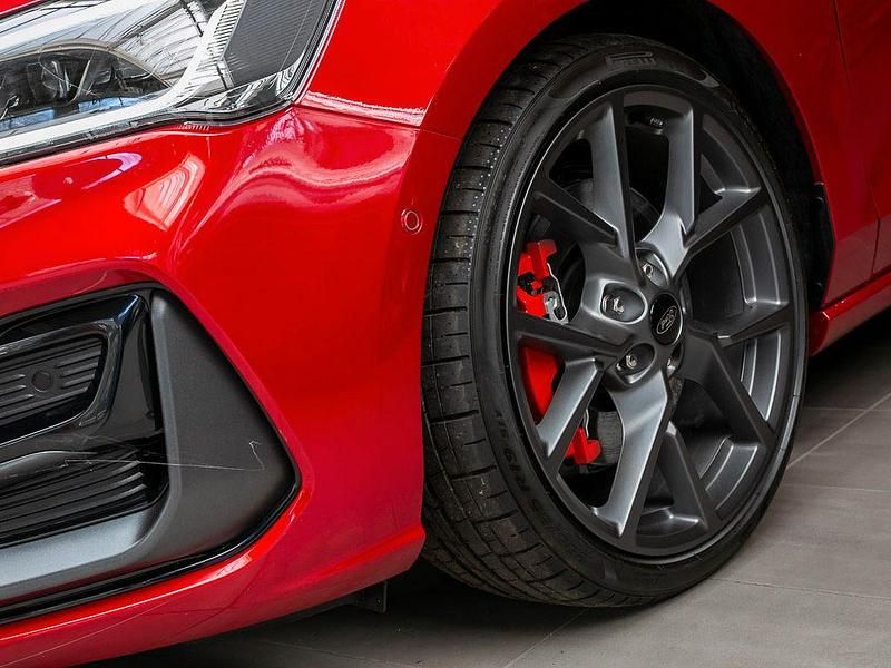 Neu Ford Focus ST 280 PS (205 kW) 2026 Rot Kombi