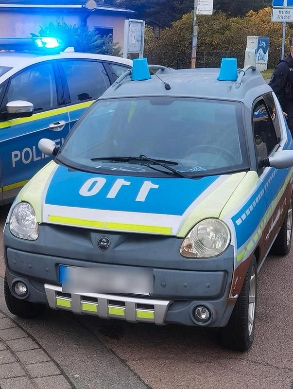 Andere farben Gebraucht 2007 Aixam Crossline | 3.999 € - Bild 1/4