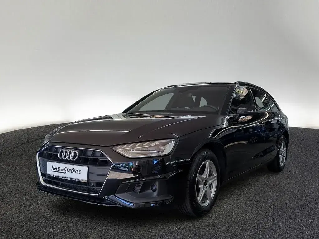Gebraucht Audi A4 Ambiente 163 PS (119 kW) 2023 Brillantschwarz Kombi