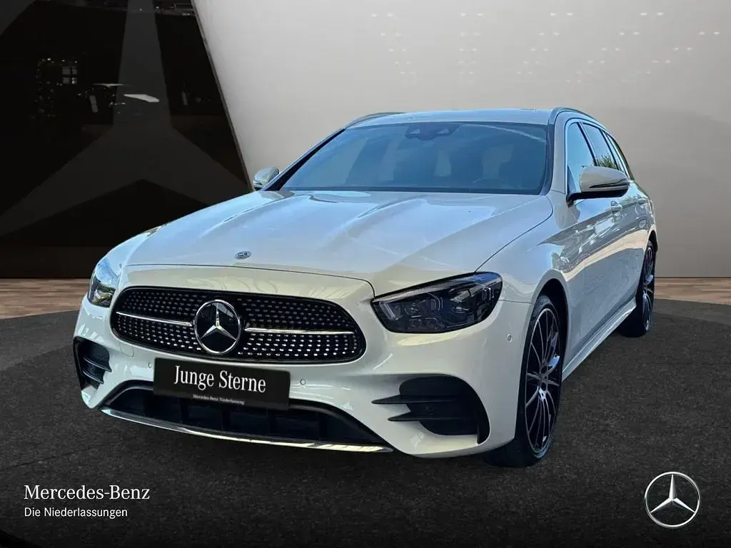 Gebraucht Mercedes E400 AMG 340 PS (250 kW) 2023 Weiß Limousine