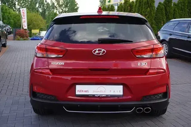 Gebraucht Hyundai i30 N Line 140 PS (102 kW) 2019 Rot Limousine