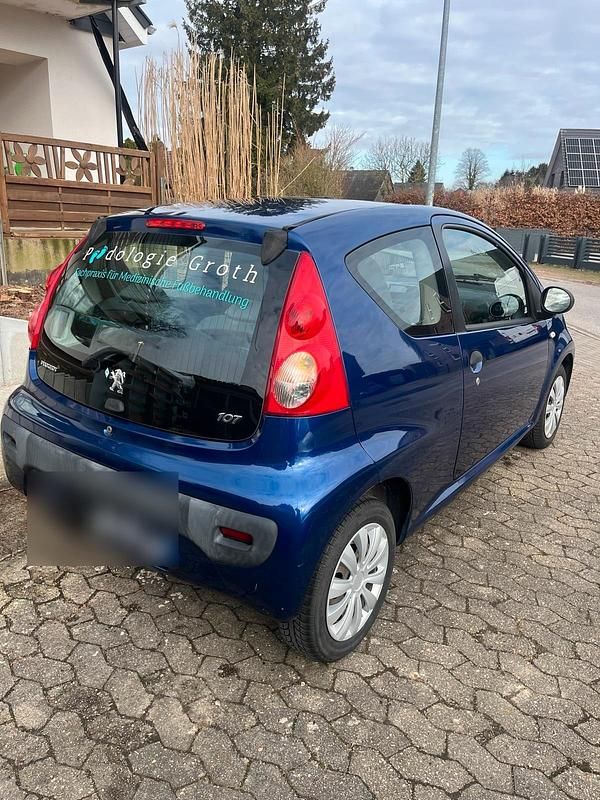 Gebraucht Peugeot 107 68 PS (50 kW) 2008 Blau Kleinwagen