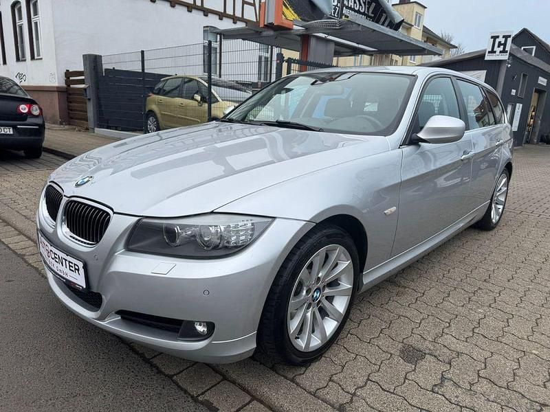 Gebraucht BMW 330 245 PS (180 kW) 2011 Silber Kombi