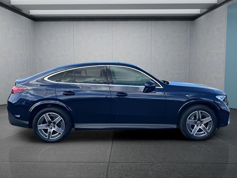Gebraucht Mercedes GLC300 367 PS (269 kW) 2024 Blau SUV