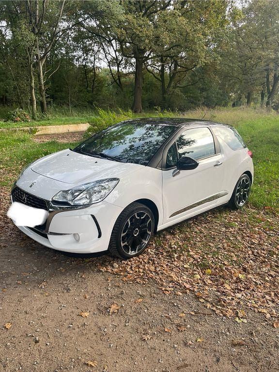 Weiß Gebraucht 2016 Citroën DS3 Kleinwagen | 6.400 € (Fairer Preis) - Bild 1/4