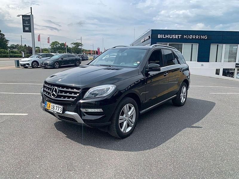Schwarz Gebraucht 2012 Mercedes ML350 SUV | 12.900 € (Superpreis) - Bild 1/4