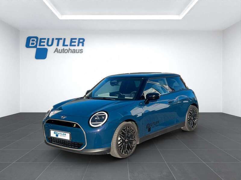 Blau Gebraucht 2024 Mini Cooper SE Favoured Kleinwagen | 34.450 € (Teuer) - Bild 1/3