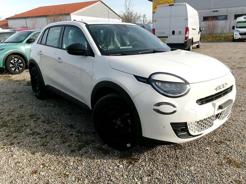 Beige Neu 2025 Fiat 600 Limousine | 23.980 € (Guter Preis) - Bild 1/4