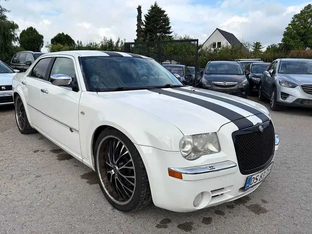 Gebraucht Chrysler 300C Premium 340 PS (250 kW) 2009 Weiß Limousine