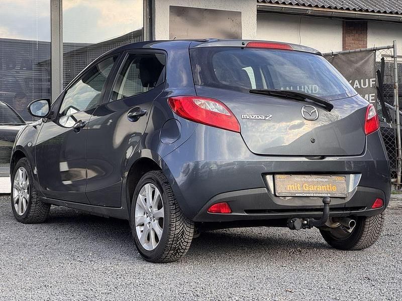 Gebraucht Mazda 2 Independence 75 PS (55 kW) 2009 Grau Kleinwagen