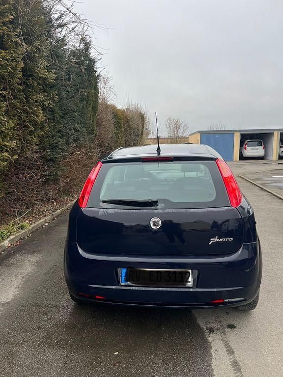 Gebraucht Fiat Punto Active 65 PS (47 kW) 2007 Blau Kleinwagen