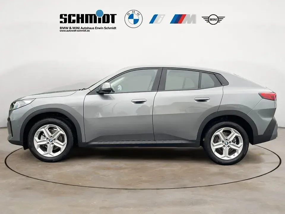 Gebraucht BMW X2 Shadowline 163 PS (119 kW) 2025 Skyscraper grau SUV