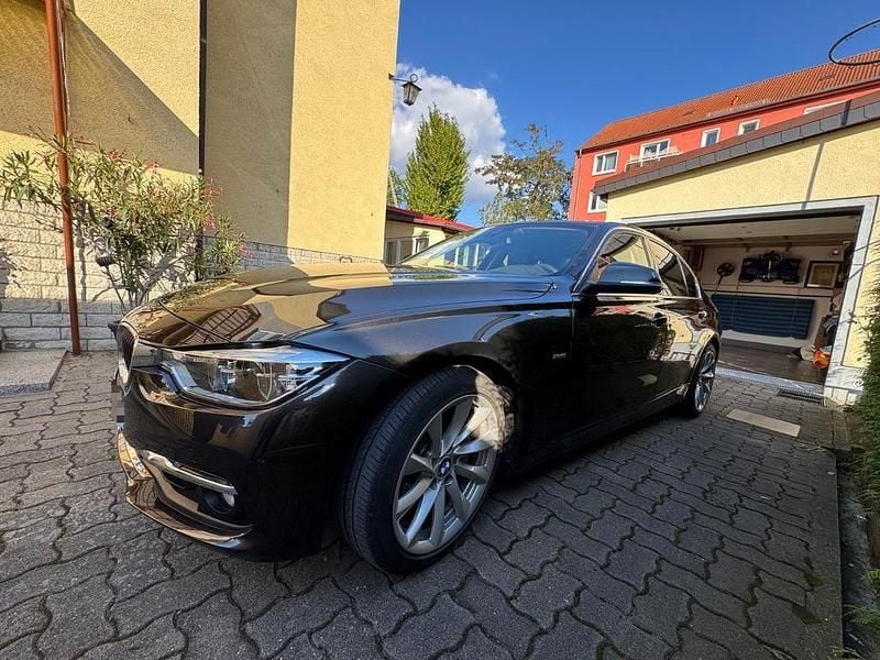 Braun Gebraucht 2016 BMW 340 Luxury Line Limousine | 30.790 € (Fairer Preis) - Bild 1/4