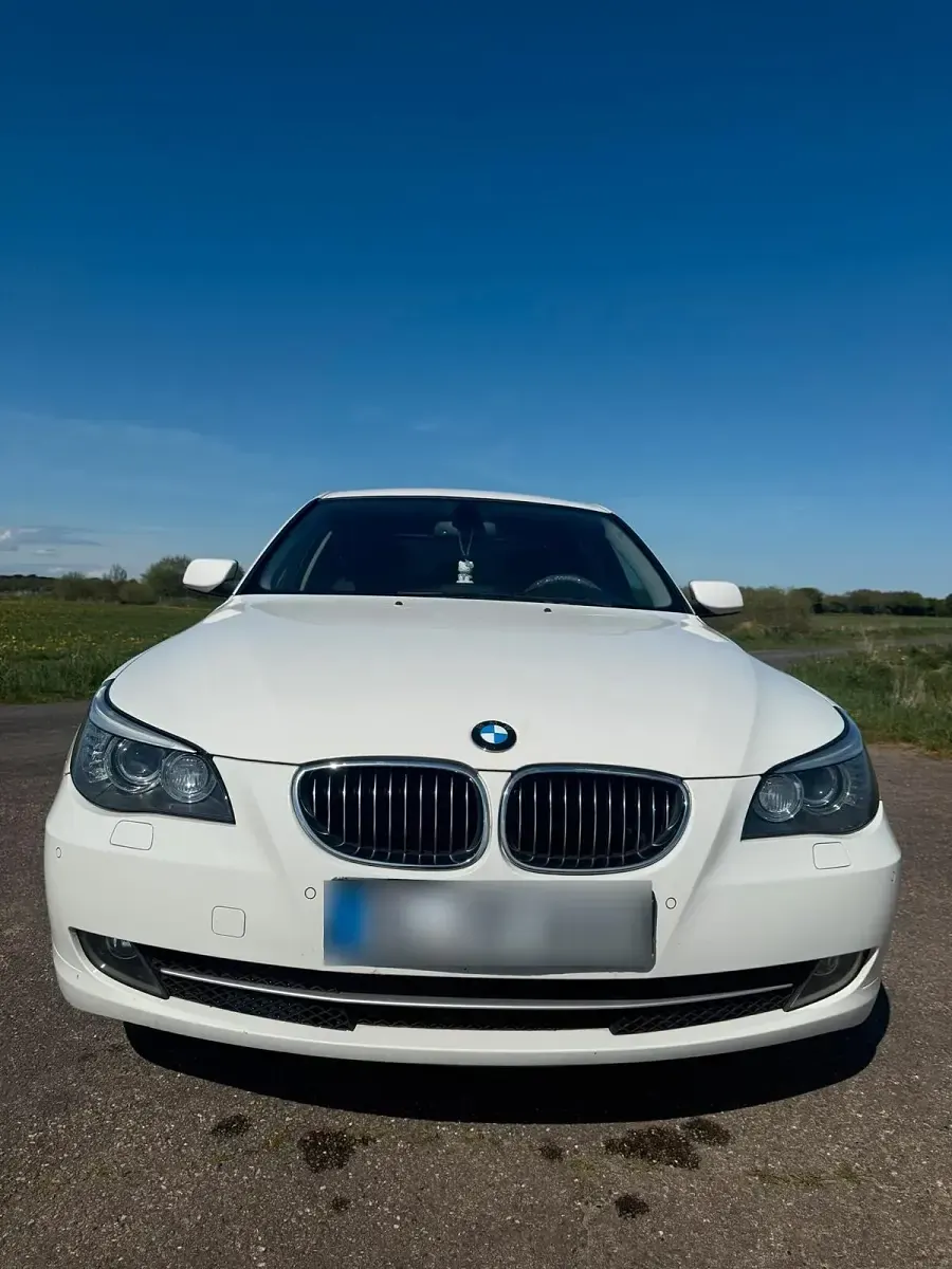 Gebraucht BMW 535 306 PS (225 kW) 2009 Weiß Limousine