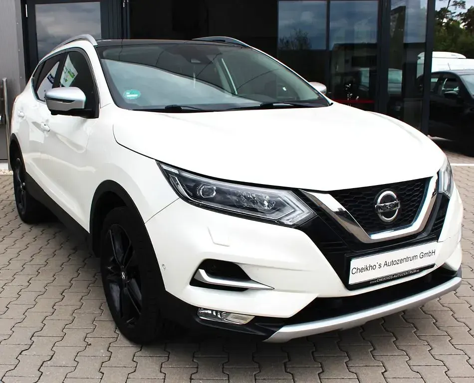Gebraucht Nissan Qashqai N-Motion 159 PS (116 kW) 2019 Weiß SUV