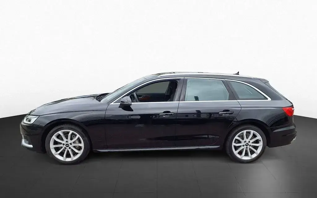 Gebraucht Audi A4 Advanced Plus 204 PS (150 kW) 2023 Brillantschwarz Kombi