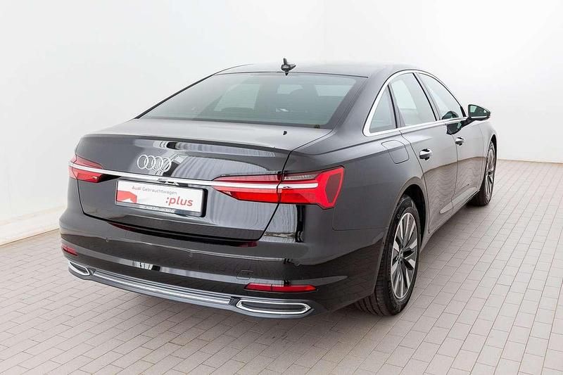 Gebraucht Audi A6 Design 204 PS (150 kW) 2023 Mythosschwarz metallic Limousine