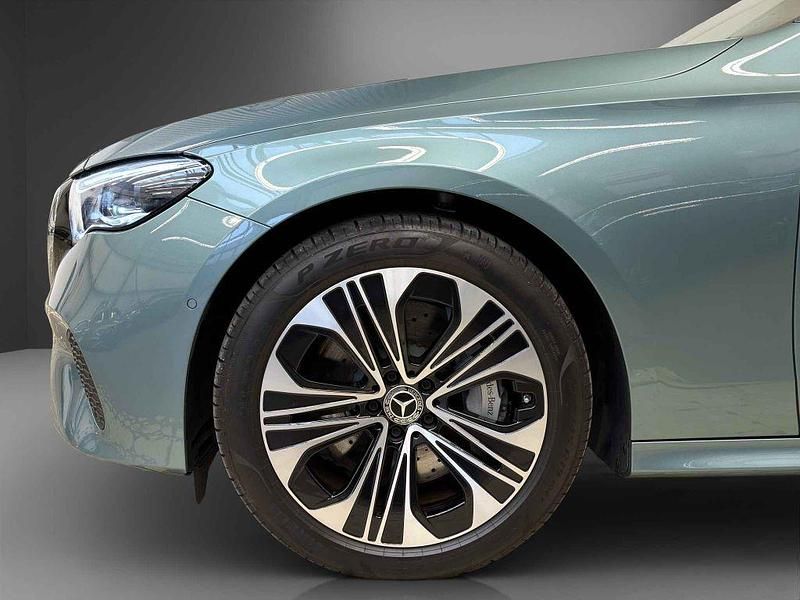 Gebraucht Mercedes E300 Avantgarde 313 PS (230 kW) 2024 Silber Limousine