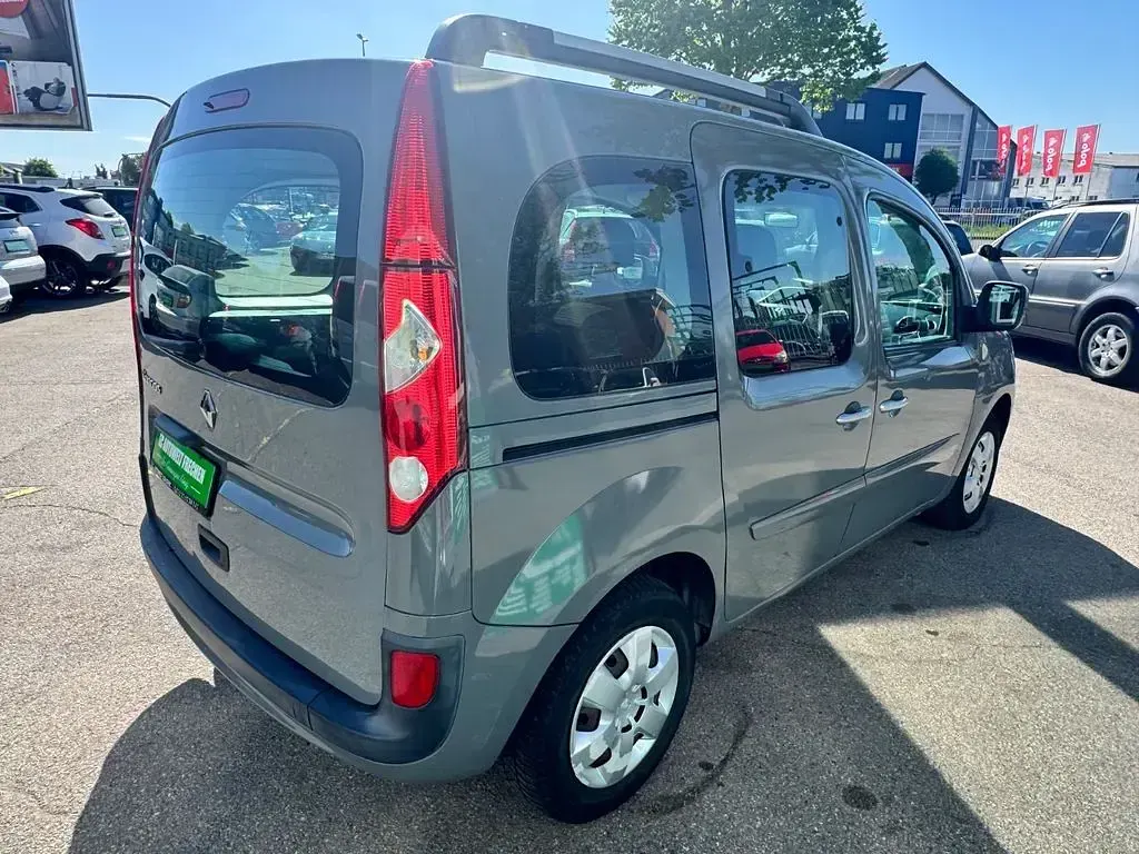 Gebraucht Renault Kangoo 106 PS (77 kW) 2012 Grau Van / Kleinbus