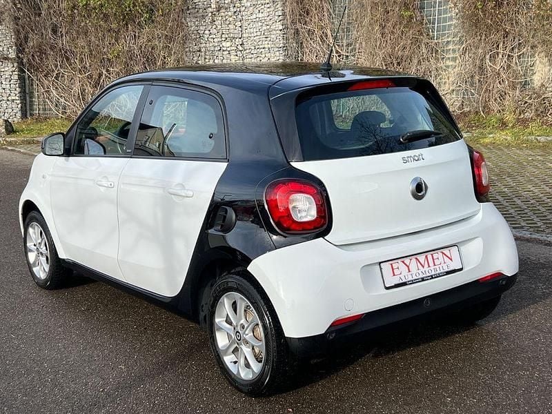Gebraucht Smart ForFour Basis 71 PS (52 kW) 2015 Schwarz Kleinwagen