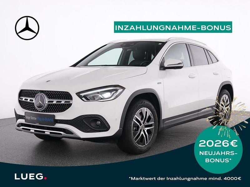 Weiß Gebraucht 2021 Mercedes GLA250 Progressive SUV | 32.385 € (Guter Preis) - Bild 1/4