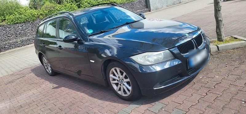 Gebraucht BMW 320 150 PS (110 kW) 2007 Kombi