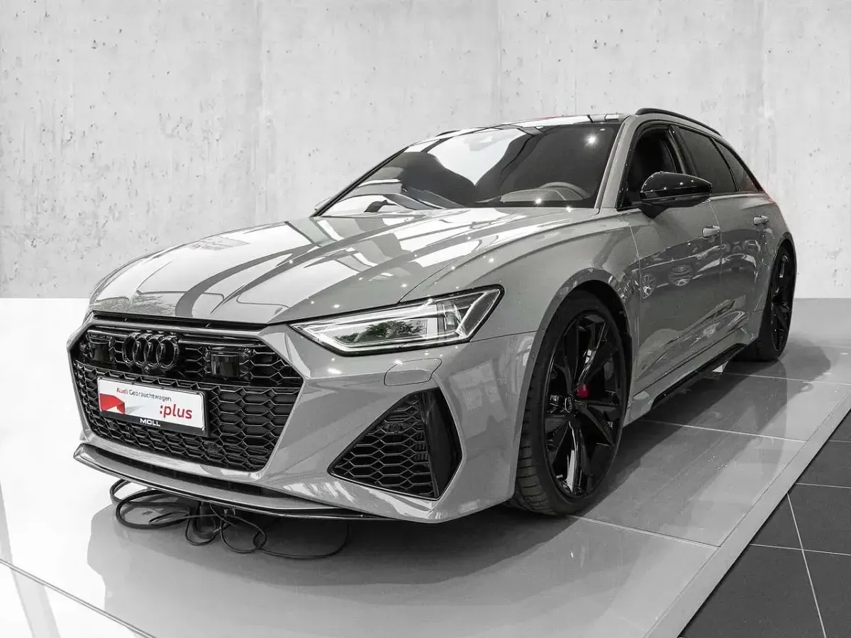 Gebraucht Audi RS6 Ambiente 600 PS (441 kW) 2025 Nardograu Kombi