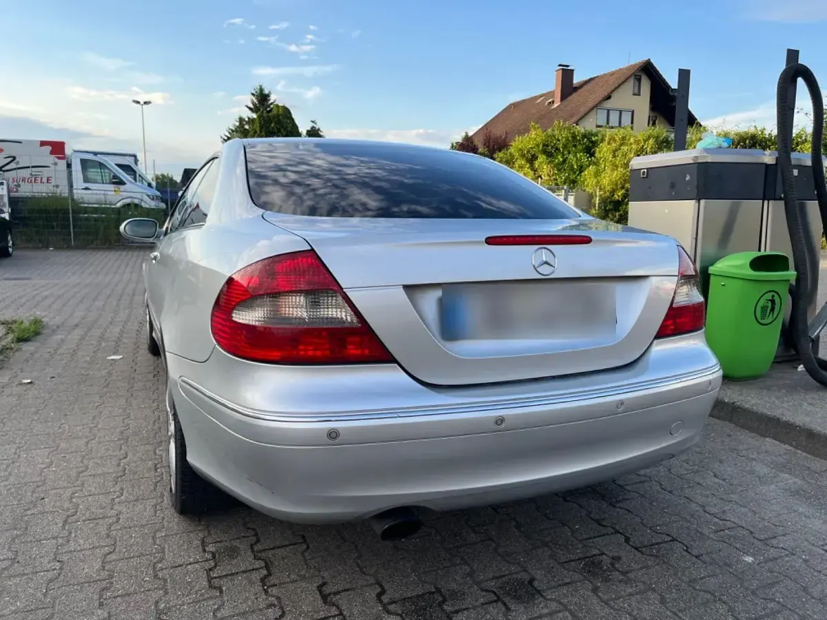 Gebraucht Mercedes CLK200 Avantgarde 163 PS (119 kW) 2006 Silber Coupé